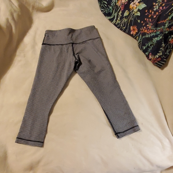 Lululemon Capris - Picture 2 of 3